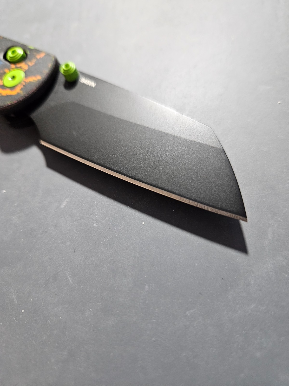 Kizer Drop Bear Blade City Exclusive S45VN Blade 80s Camo Carbon Handle 200 made