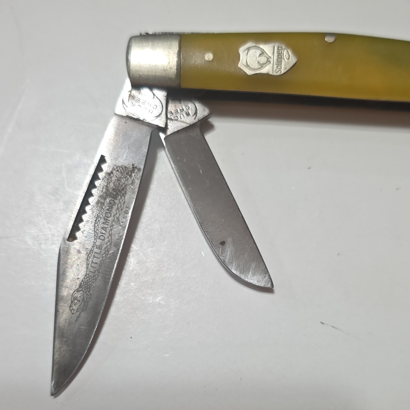 Little Diamond 3-Blade Pocketknife Yellow Plastic Handle Steel Slipjoint Manual