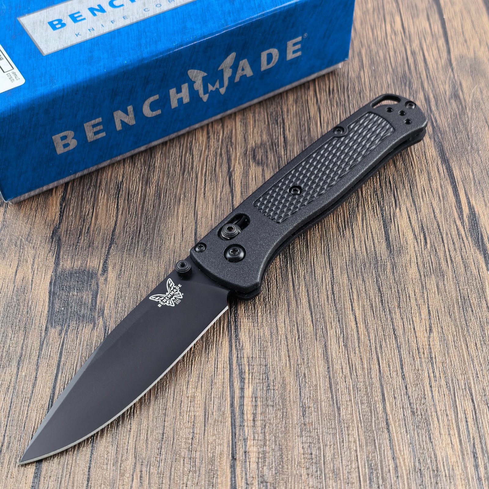 Benchmade-Knives Bugout-Black CF-Elite Handle CPM-S30V-Steel Knives(535BK-2)
