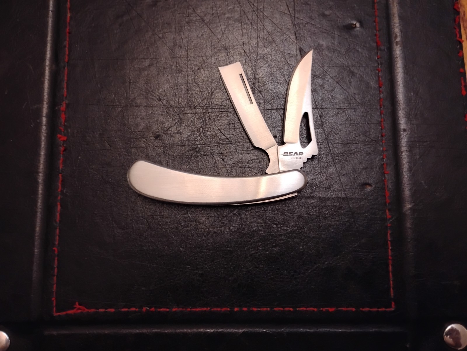 Bear & Son Pocket Knife Bow Trapper 2.5″ Clip Point & Razor Blades
