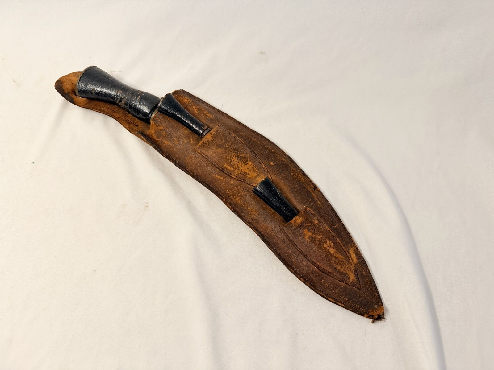 Old Vtg India Indian Army Kukri Gurkha Fighting Knife Blade Set Of 3 W/Scabbard