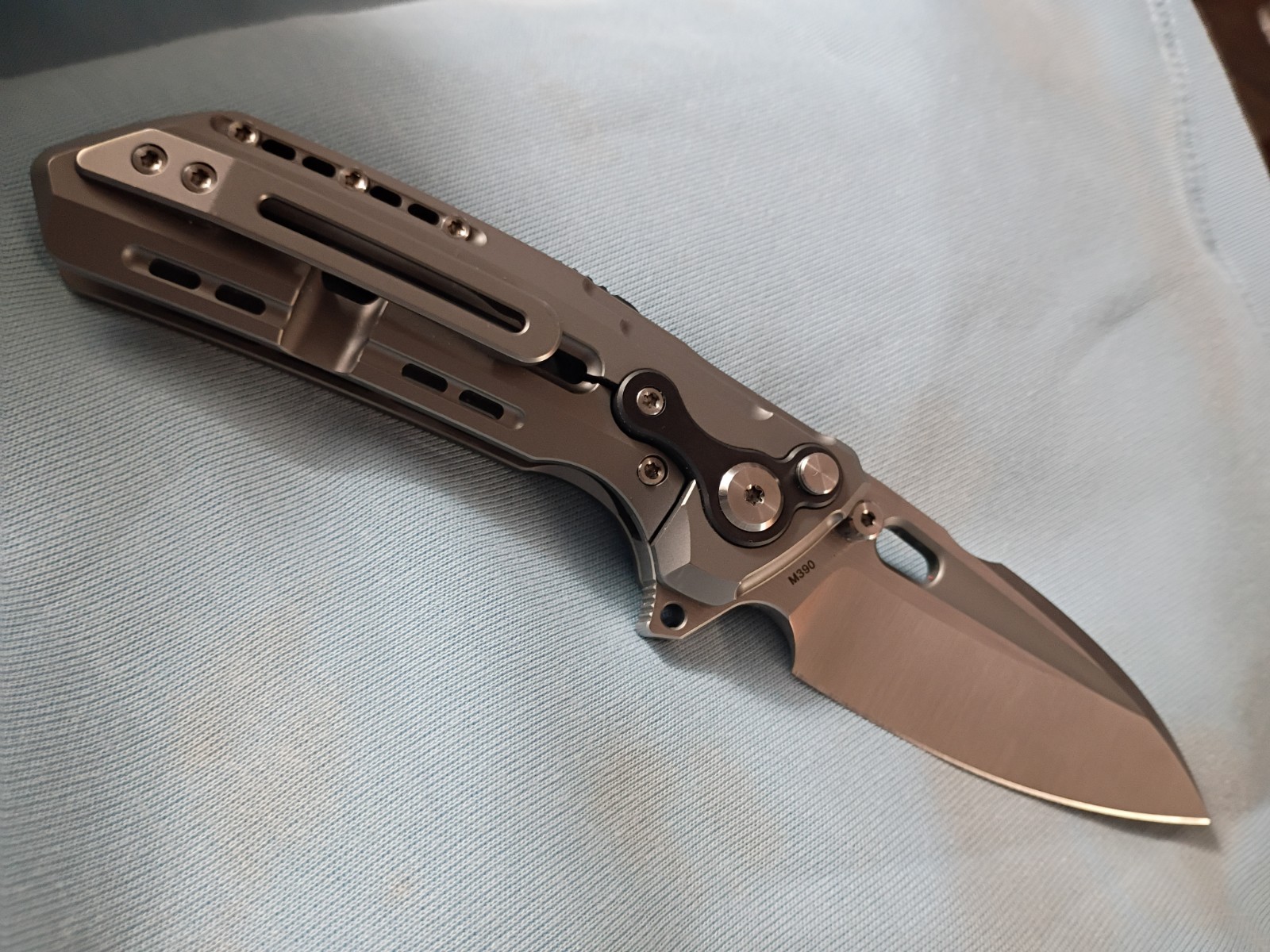 Reate T6000 Titanium Zirconium M390 Bead Blasted Knife Blade Folder Beast