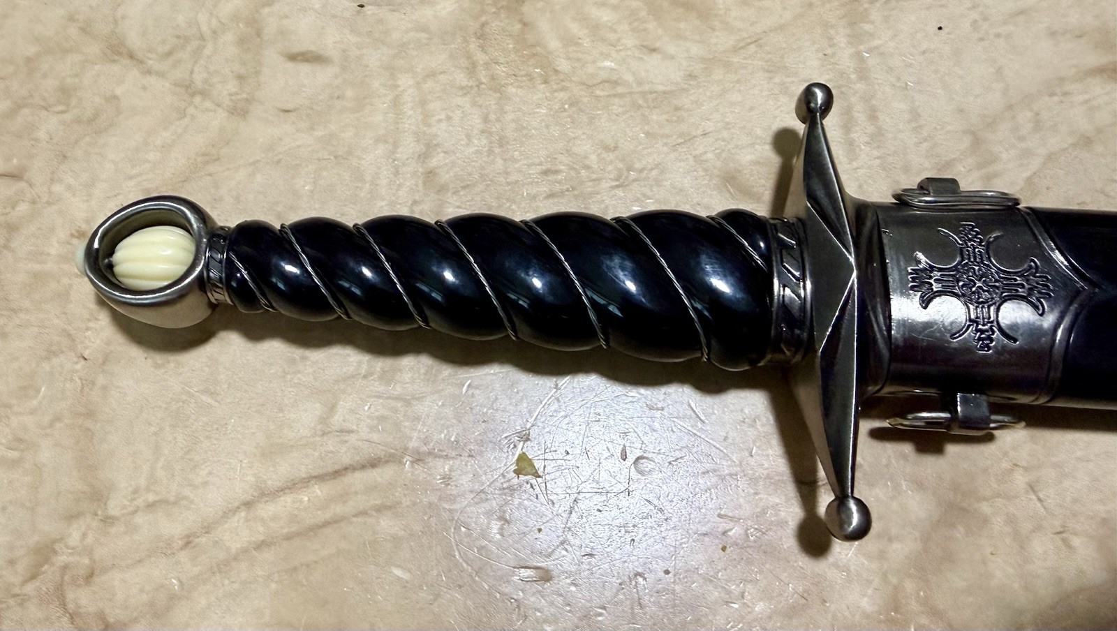 HK-2515 Decorative Short Sword 18-Inch Overall, Stainless Steel