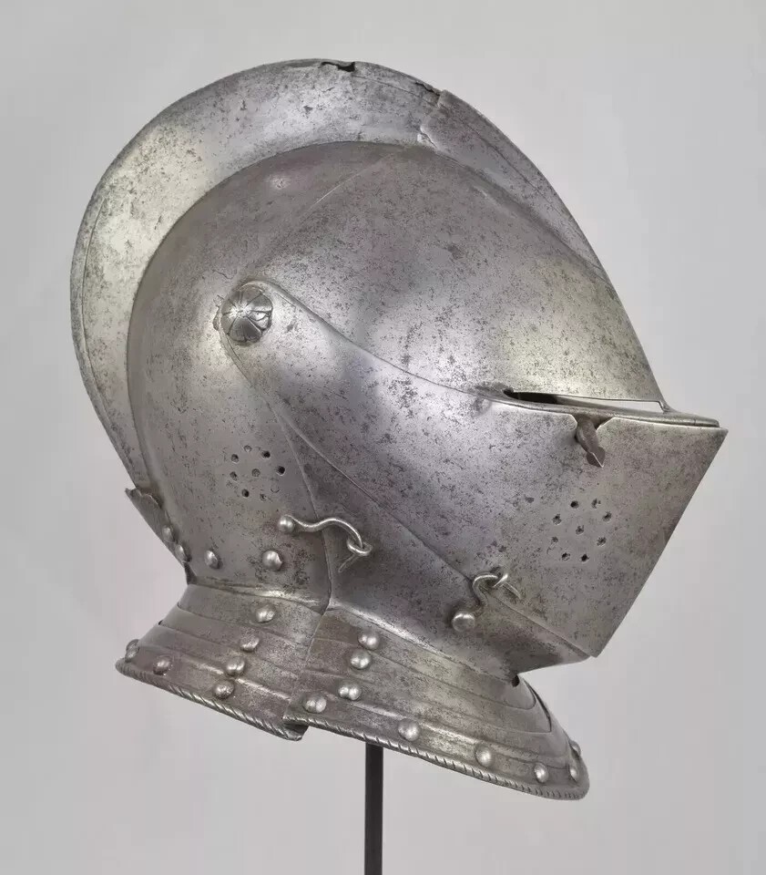 Medieval Close Helmet Battle Ready 14 Gauge Bassinet Knight Armor Helmet Christm