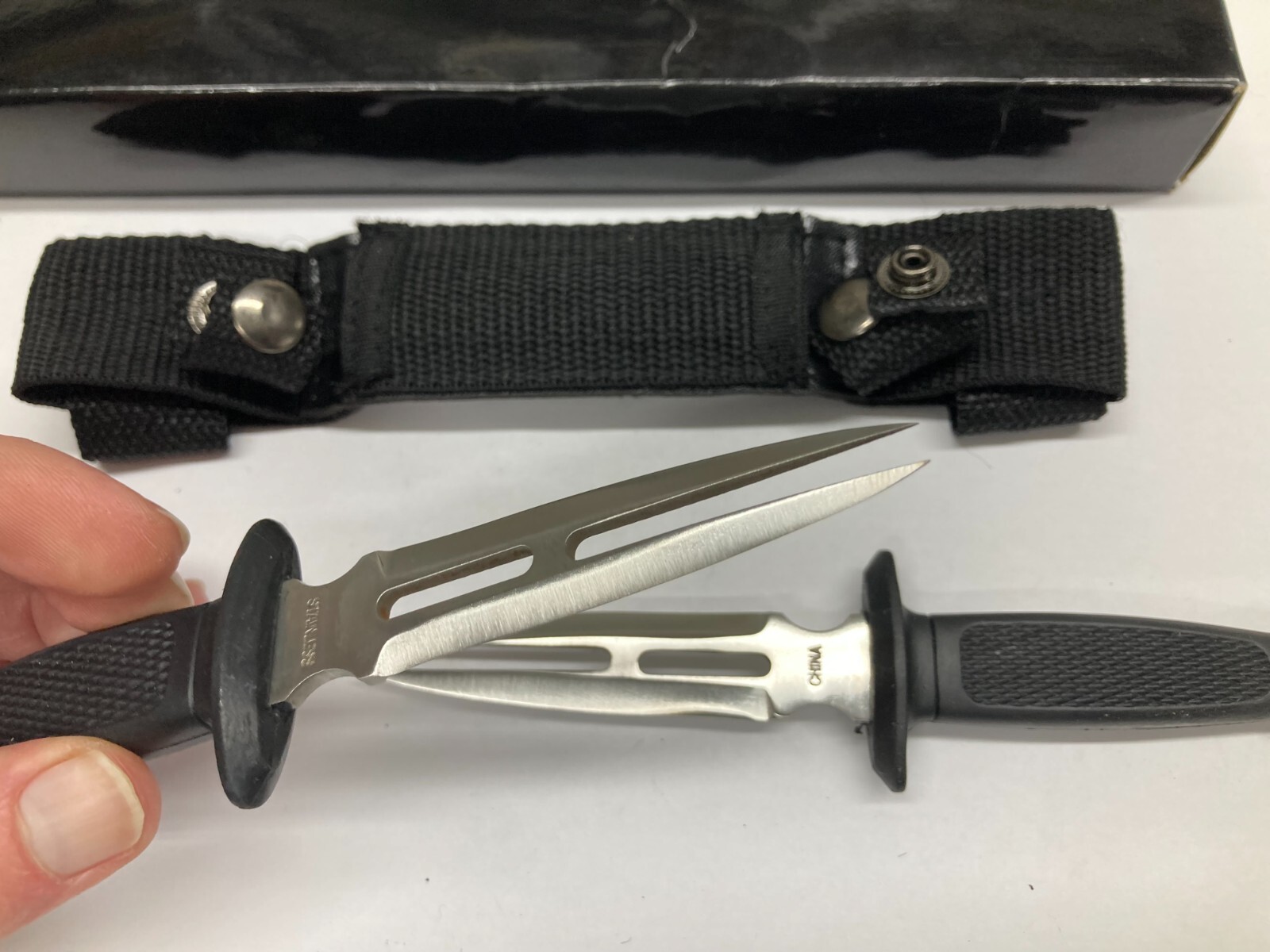 Double Knife Set w/Horizontal Belt Nylon Sheath YK-20-2
