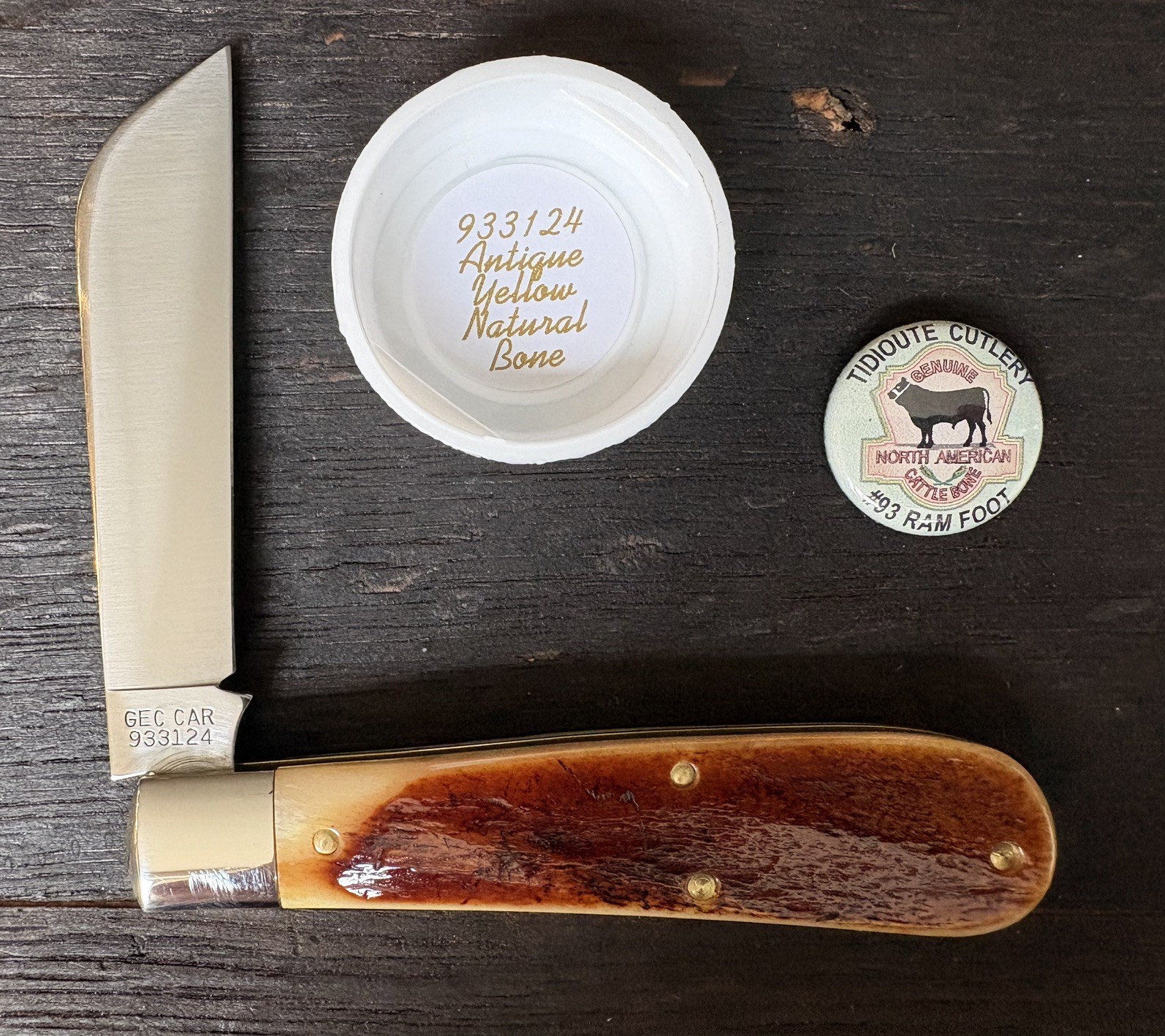 Great Eastern Cutlery GEC Tidioute 93 Antique Yellow Natural Bone 933124 Knife