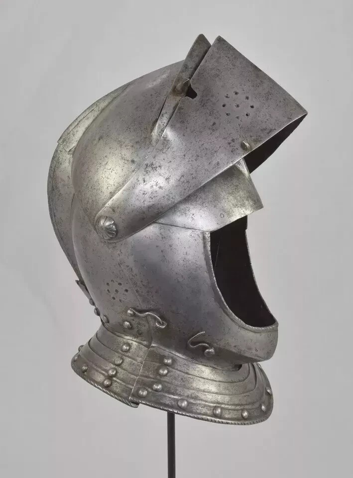 Medieval Close Helmet Battle Ready 14 Gauge Bassinet Knight Armor Helmet Christm