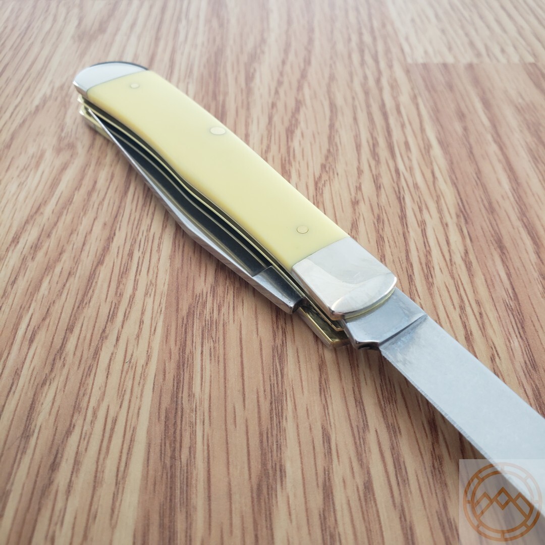 Case XX Trapper Pocket Knife Carbon Steel Blades Yellow Smooth Synthetic Handle