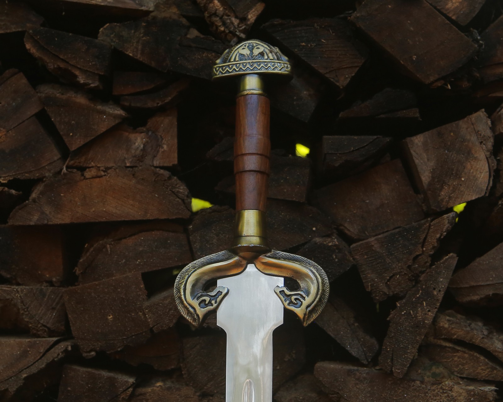 Hand-Forged Medieval Steel Sword Viking Longsword Wooden Handle | Collectible.