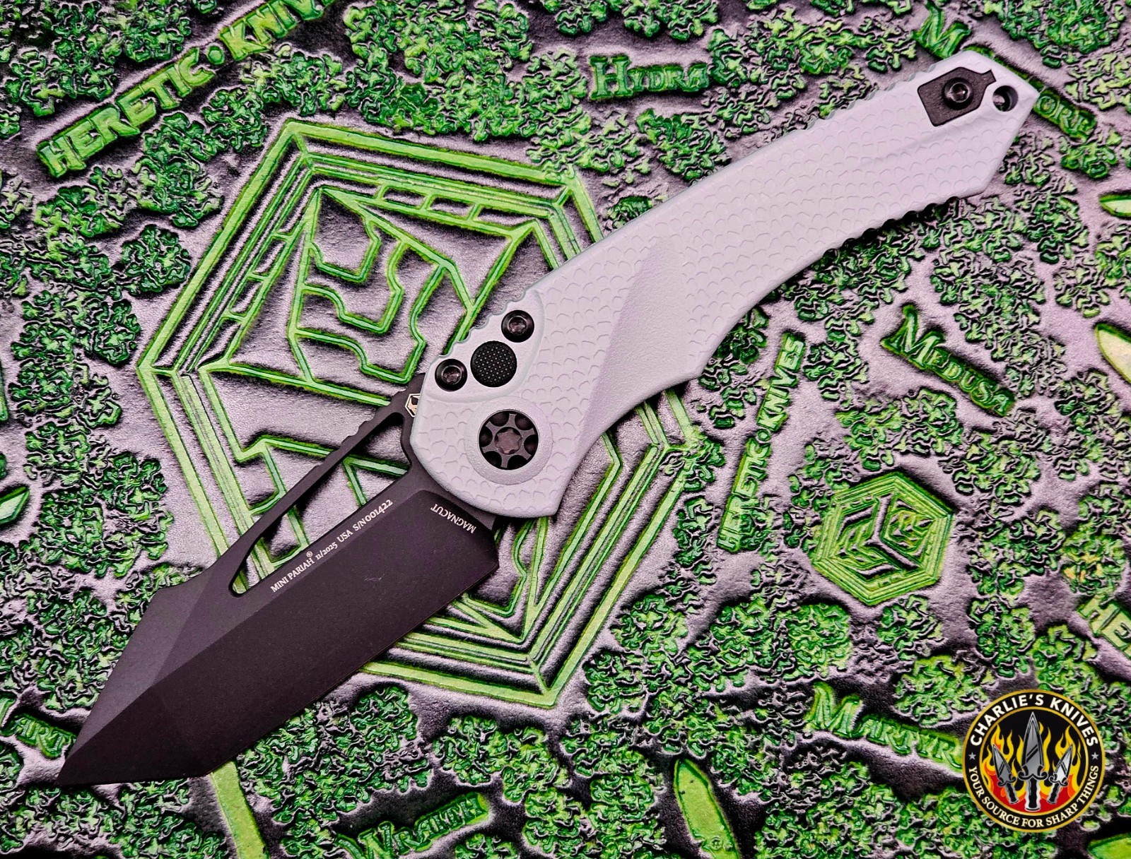 Heretic Knives Mini Pariah Manual Gray Chassis MagnaCut DLC Tanto H053-4A-GRY