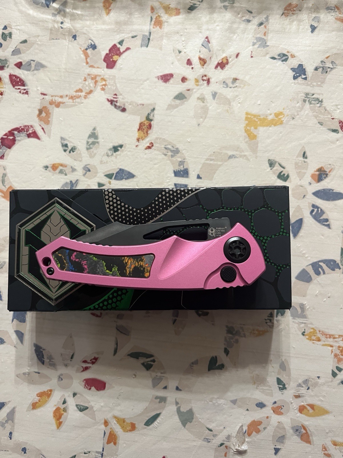 Heretic Pariah Manual Tanto DLC Pink 80s Carbon Fiber Limited Edition 11/25
