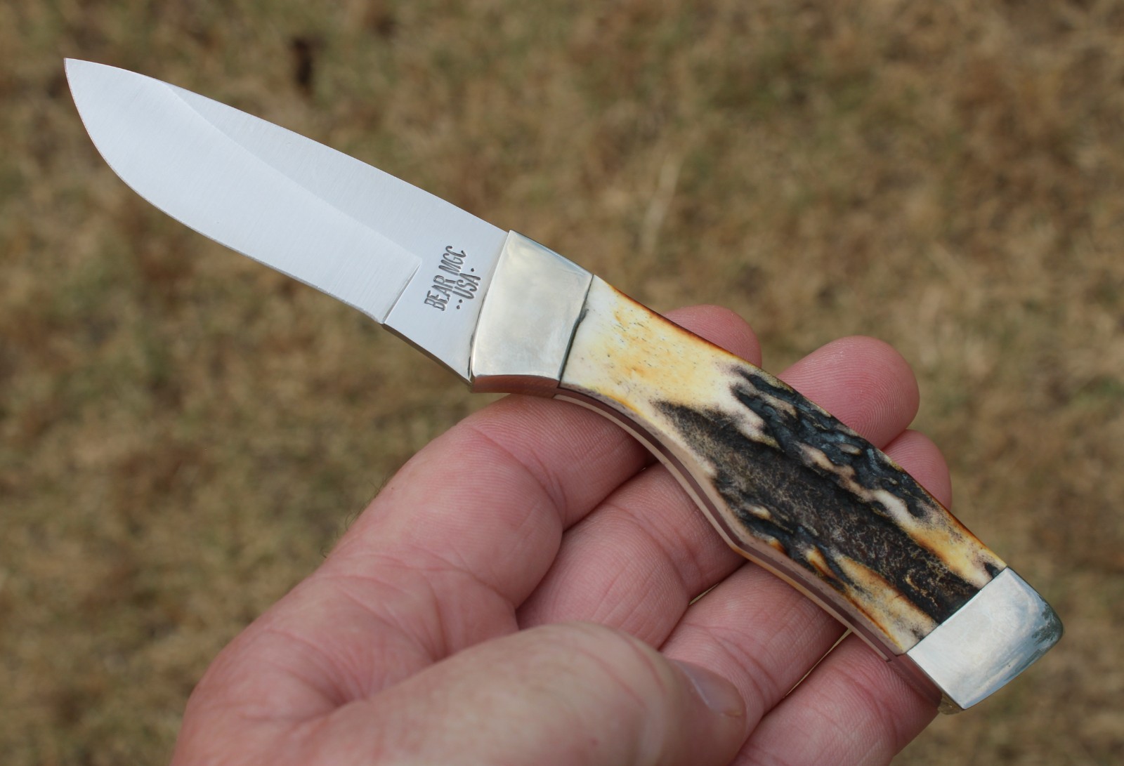 Bear MGC Fixed Blade Knife 6 1/2″ 580 Hunter India Stag Handle With Box & Sheath