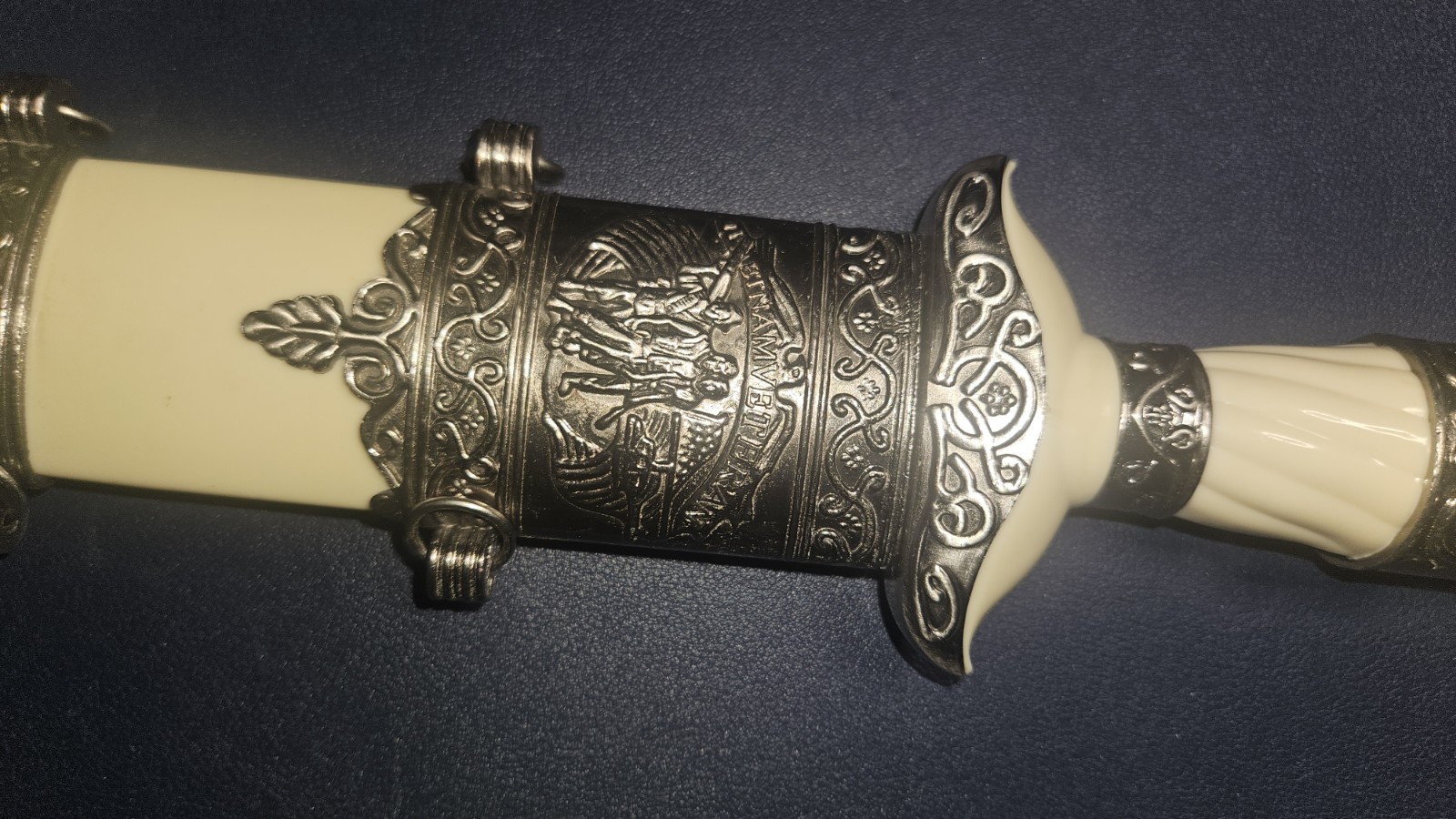 Vietnam Veteran/USMC Decorative Dirk Dagger Double Edge Stainless Steel Blade