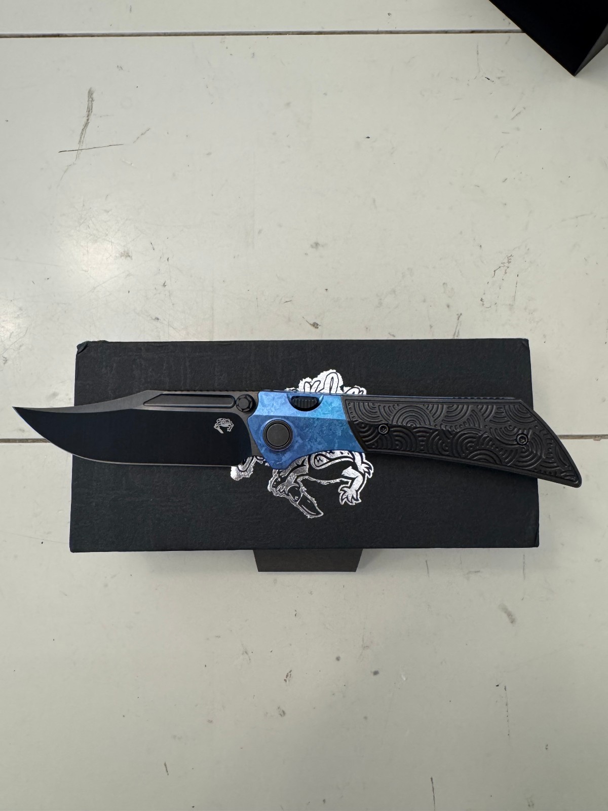 GECKO Knifeworks x Urban EDC Excl DUNE Satin DLC Vanax Chaos Seigaiha Blurple Ti