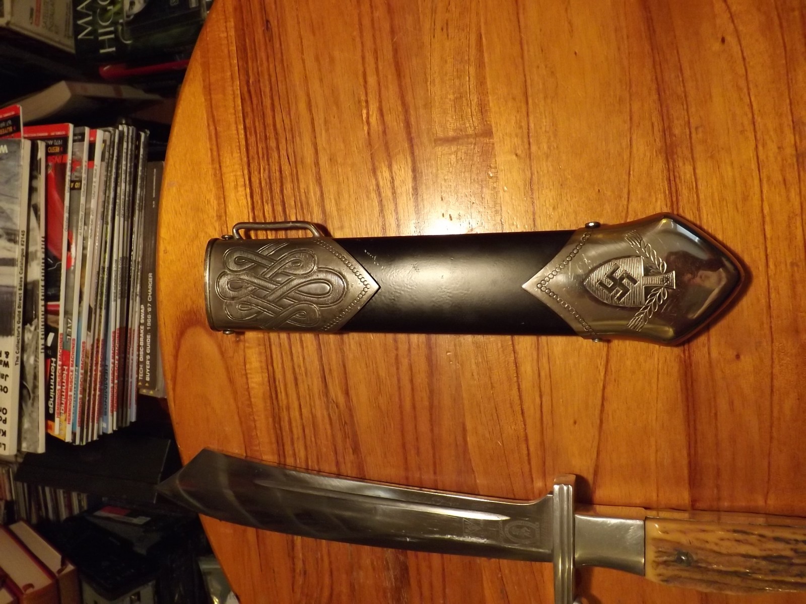 RAD DAGGER SUBORDINATE KNIFE EXCELLENT SHAPE.