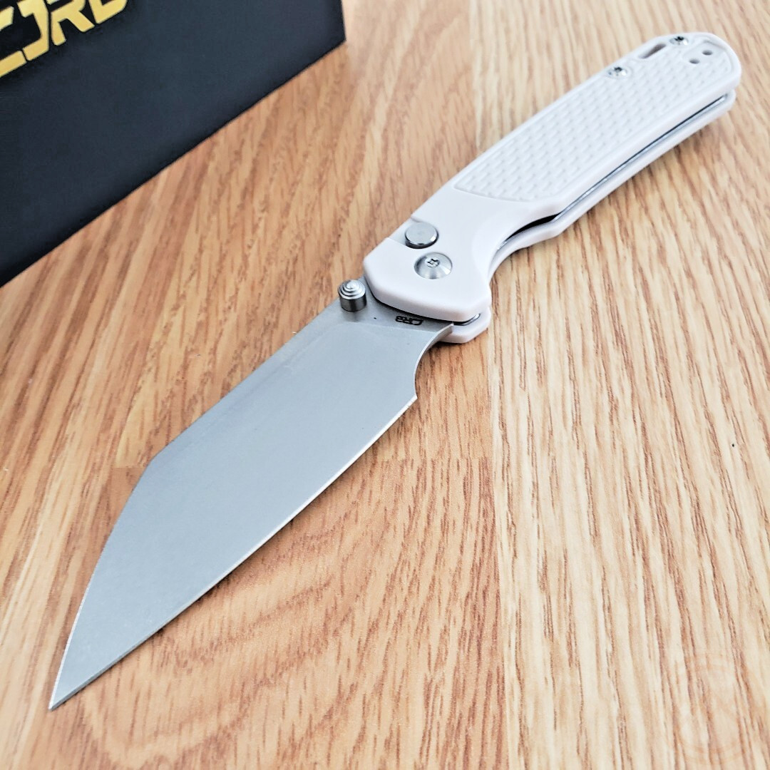 CJRB Pyrite Folding Knife 3.25″ CPM S90V Steel Blade Light Gray FRN Handle