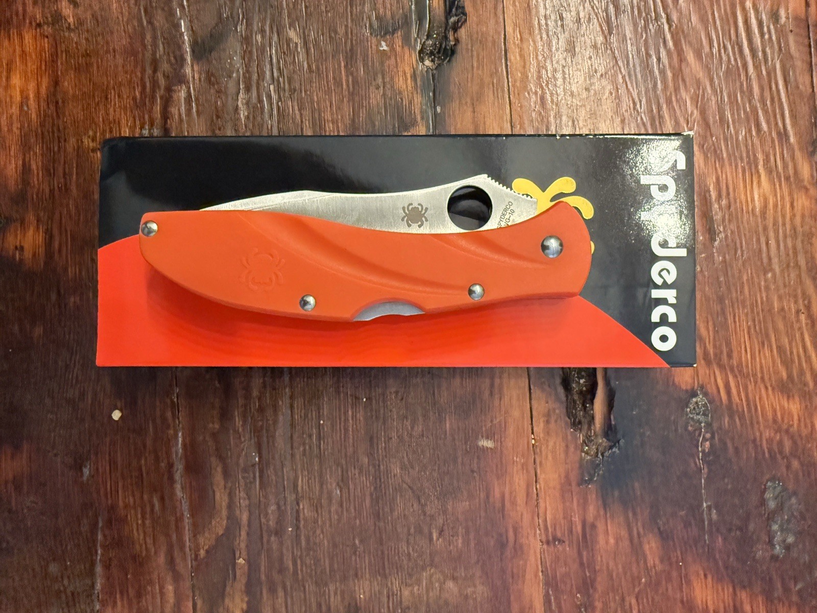 Spyderco Para 3 Lightweight Everyday Carry.