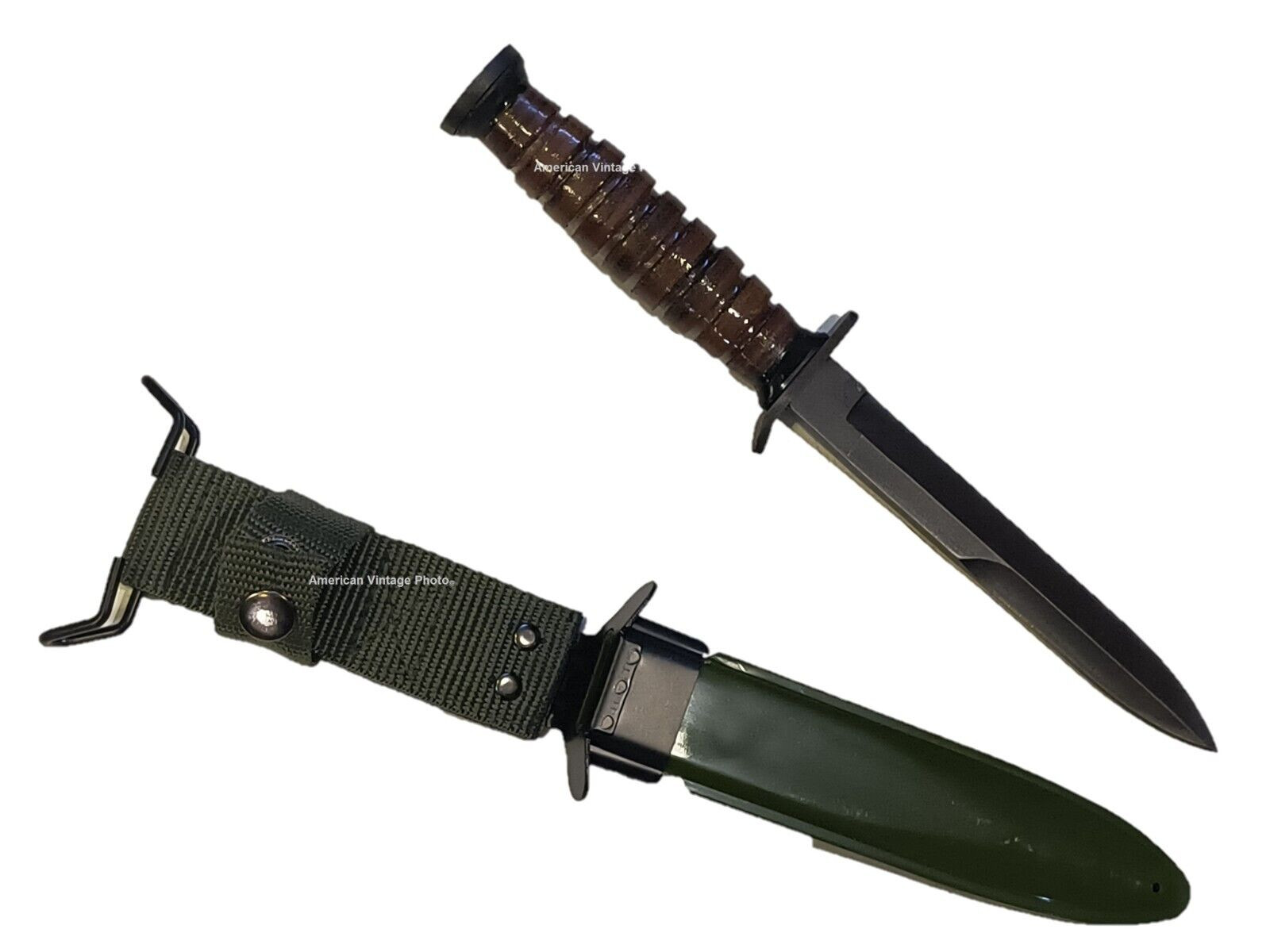 U.S. WWII M3 Fighting Trench Knife Replica + M8 Style Sheath Scabbard