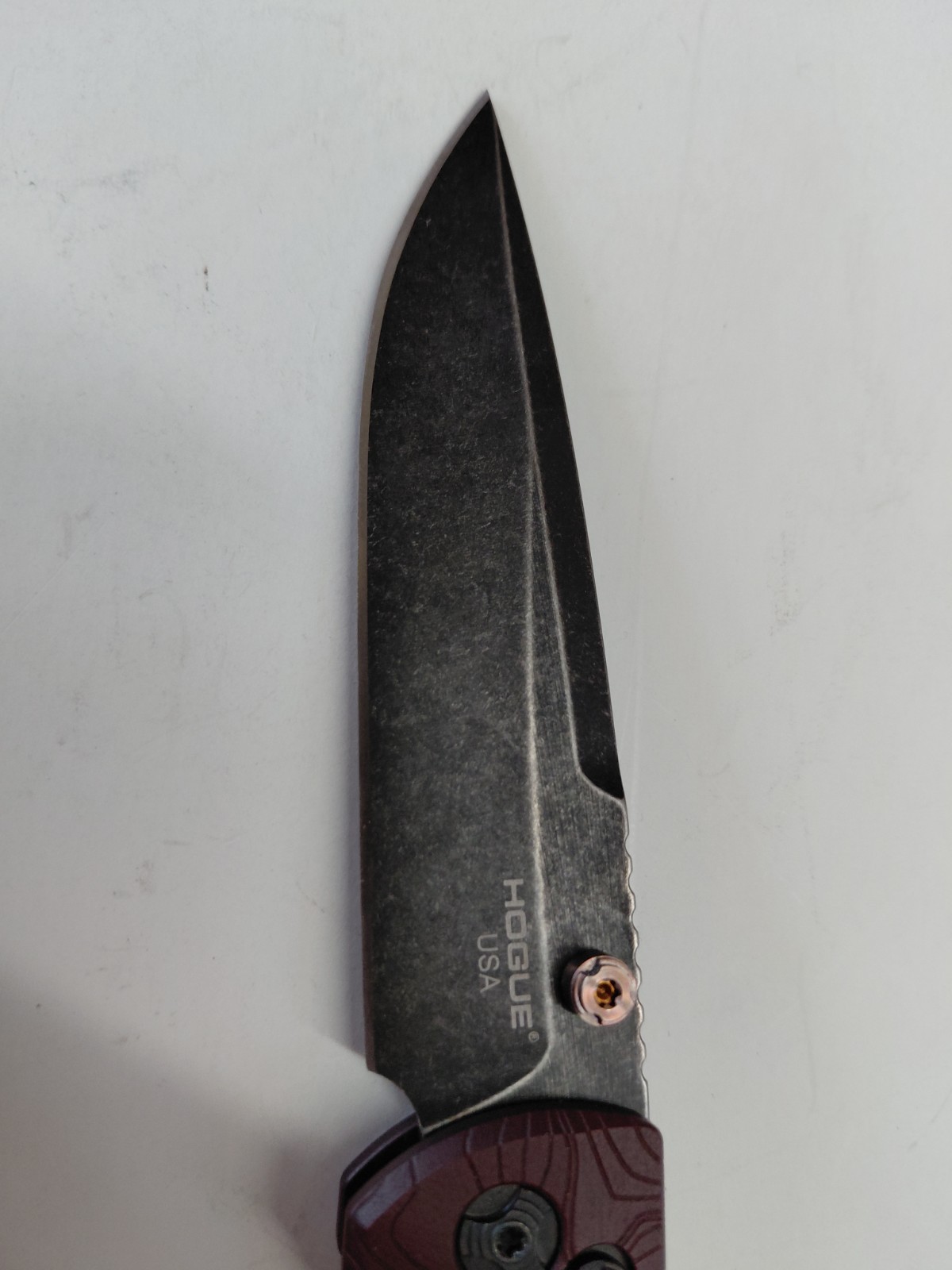 Hogue Knives Mysto Fire 24452 NOS Display Model MagnaCut Redstone Richlite