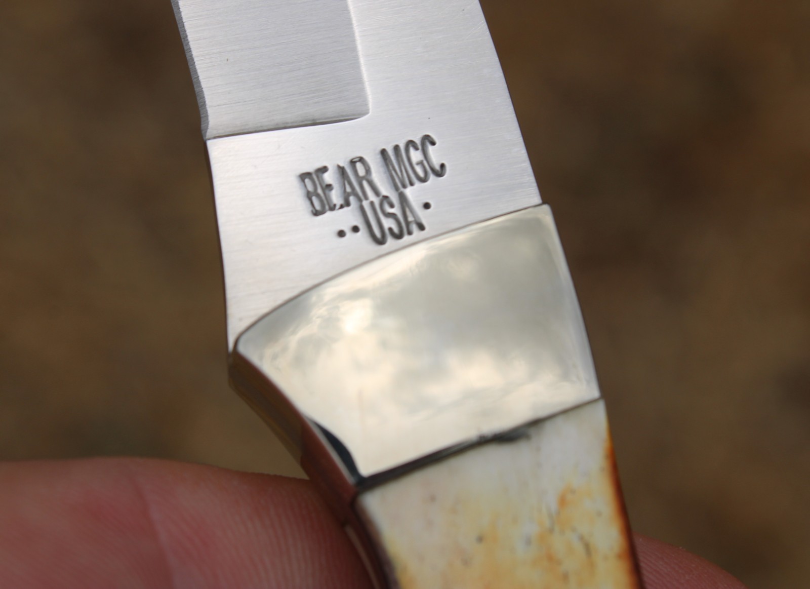 Bear MGC Fixed Blade Knife 6 1/2″ 580 Hunter India Stag Handle With Box & Sheath