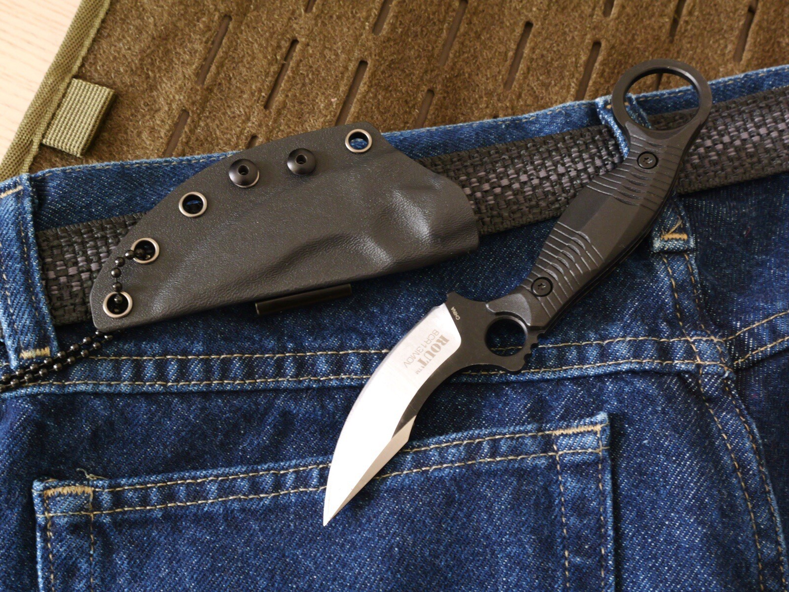 Horizontal Carry Fixed Blade Knife 7.5″ Overall Neck Knife Tactical 8CR13 Steel