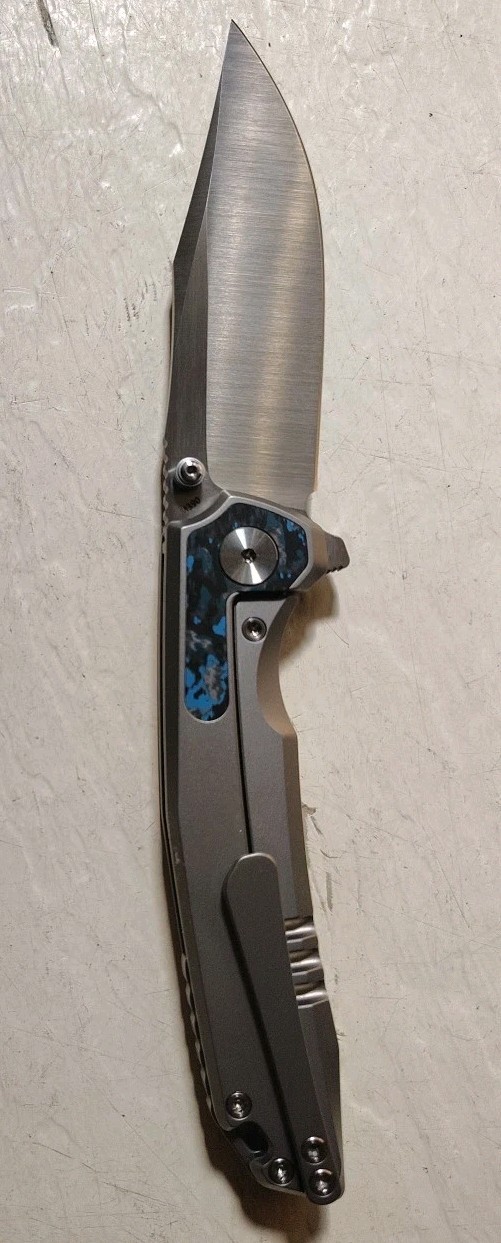 New FerraMonster Valken 3.5″ M390 Belt Satin Clip Pt Titanium w/Fat Carbon Inlay