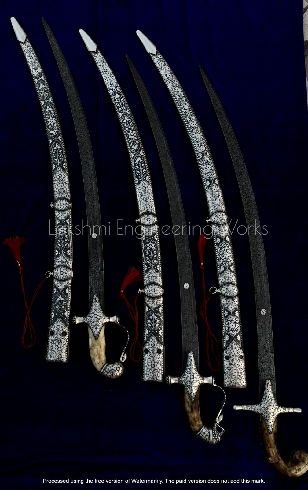 Damascus Steel Blade Sword, Arabian Kilij Sword, Silver Kofthgirii , bone hilt