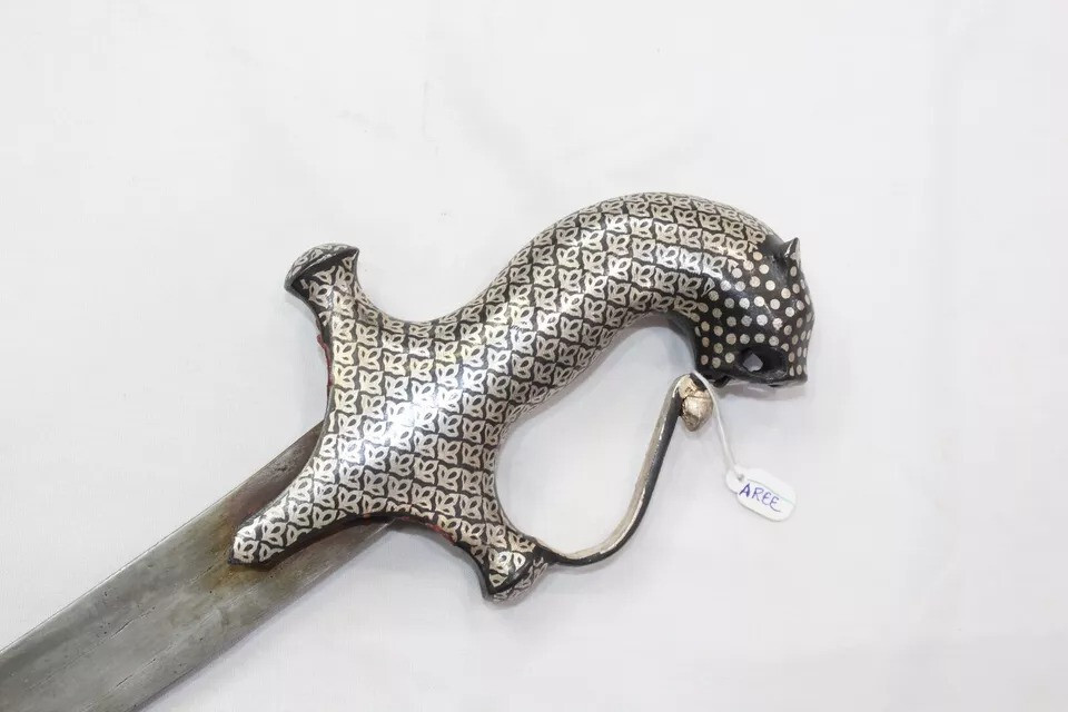 Dagger Knife Silver wire work steel blade tiger face handle W 183