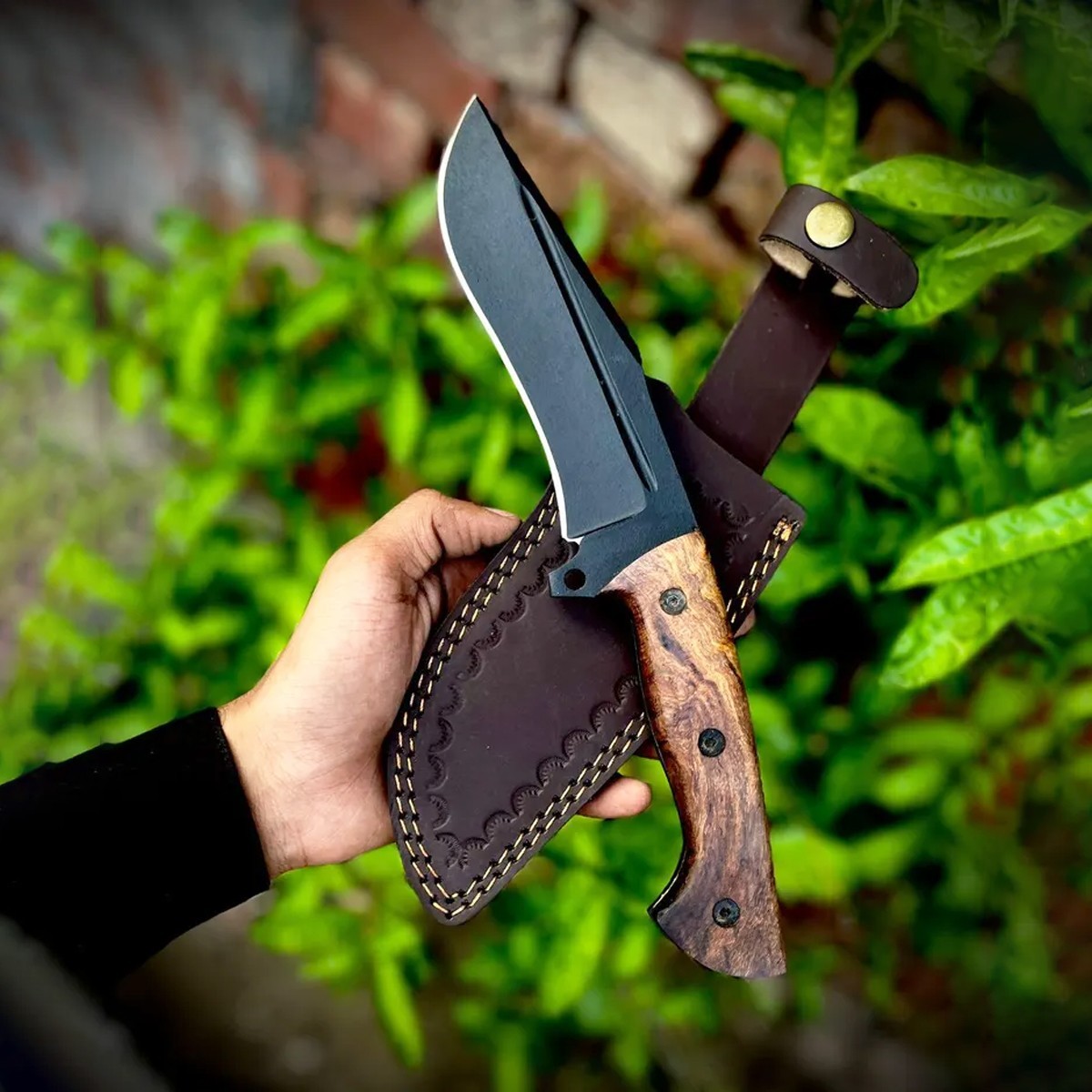 Handmade D2 Steel Hunting Bowie Knife Bushcraft Survival Outdoor Camping Tool