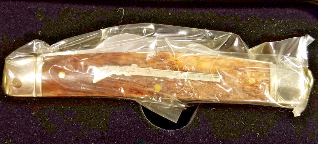 Rough Rider Long Rifle Set of Ten Knives, NEW Mint, Decorative Tins,Vintage 2008