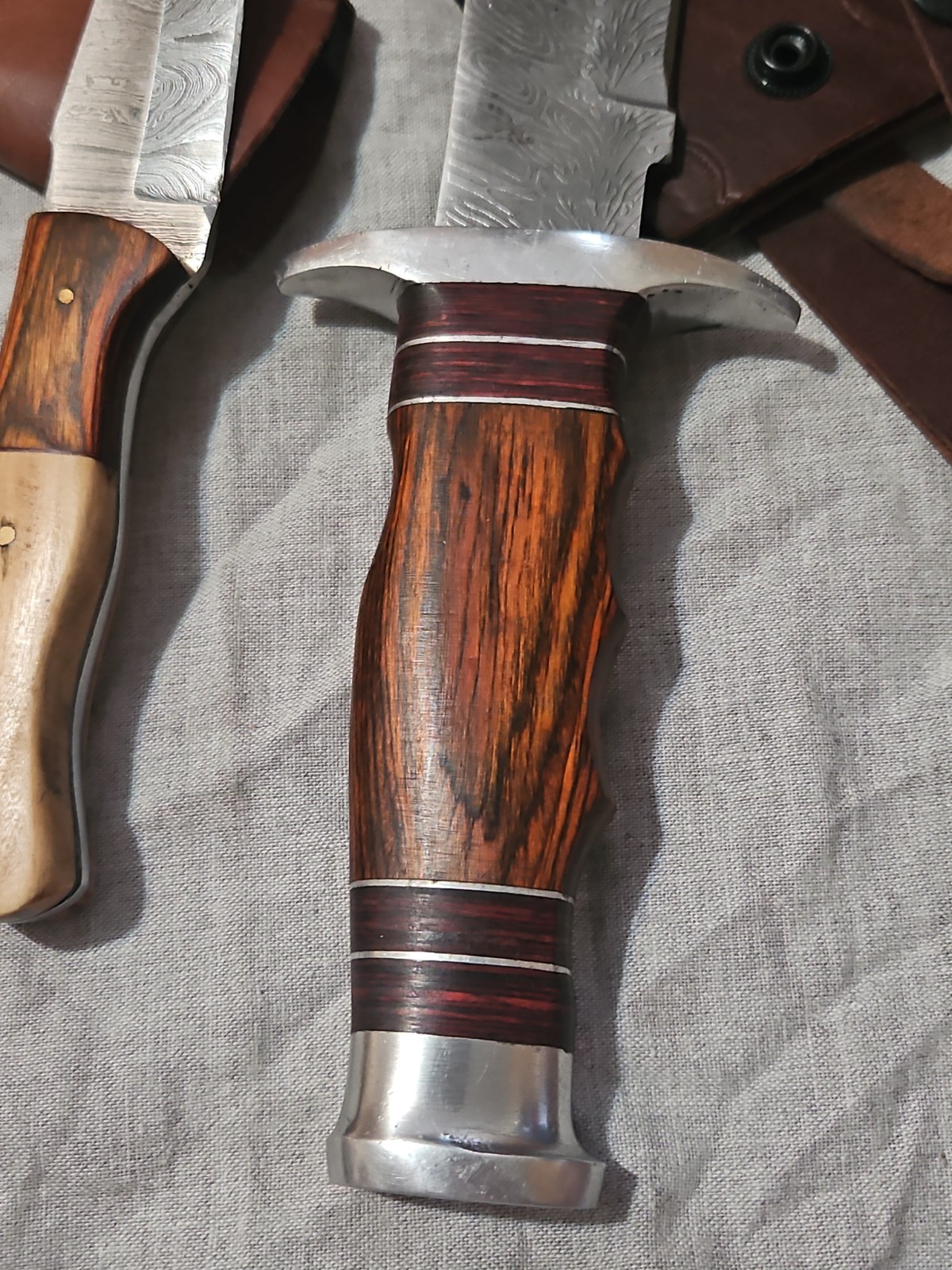 12.5 » Damascus Bowie Knife and 7″ Sidekick Buddy