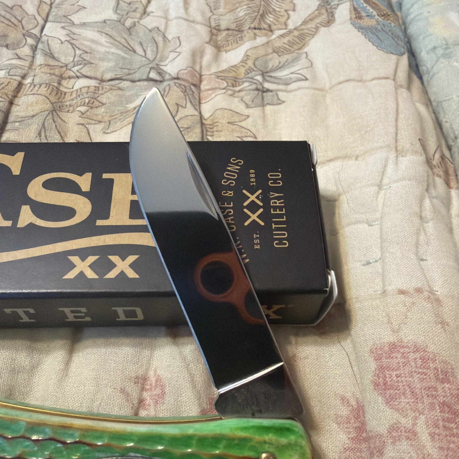 Case XX 2024 Lizardskin Sod Buster Jr Burnt Bright Green 22848 SFO