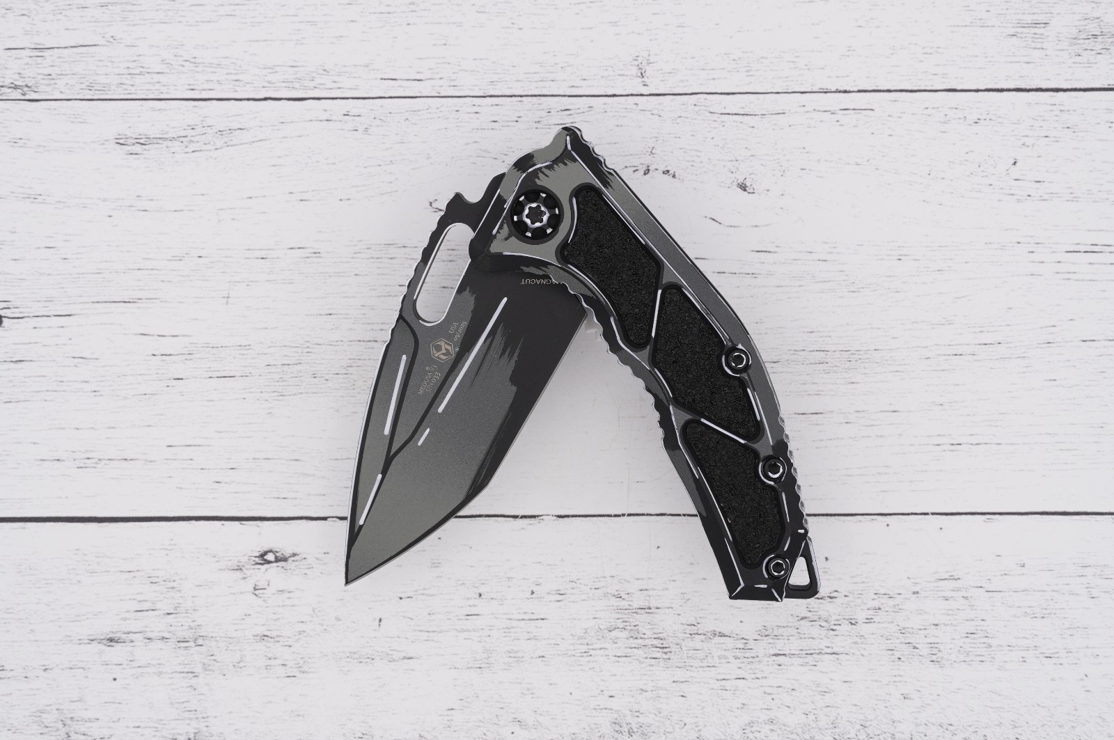 Heretic Knives Medusa Manual Tanto Gray Shading – MagnaCut