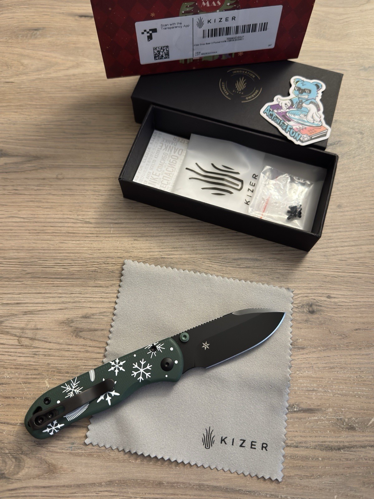 Kizer Drop Bear 2 Limited Edition Christmas 2025 Button Lock NEW – V3619.2CDMC1