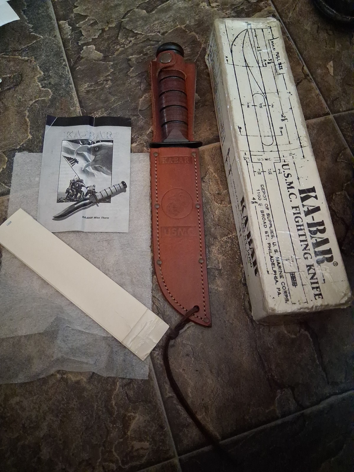 Vintage Ka-Bar USMC Fighting Knife 02-1217 w/ Box & Paperwork Olean NY Combat