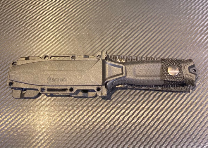 Gerber StrongArm Fixed Blade Knife Full Tang Tactical Survival Black New Outdoor