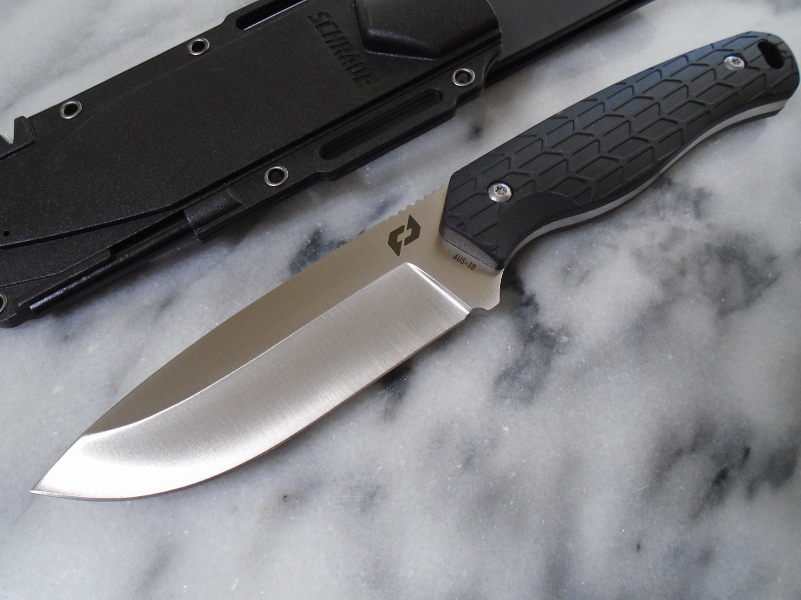 Schrade Exertion Full Tang Fixed Blade Survival Knife Ferro Sharpener Aus-10A