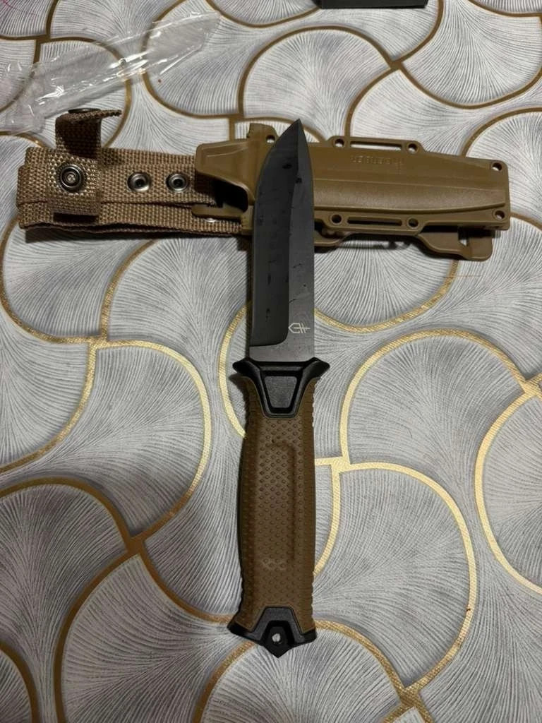 Gerber StrongArm Fixed Blade Knife Plain Edge – Coyote Brown