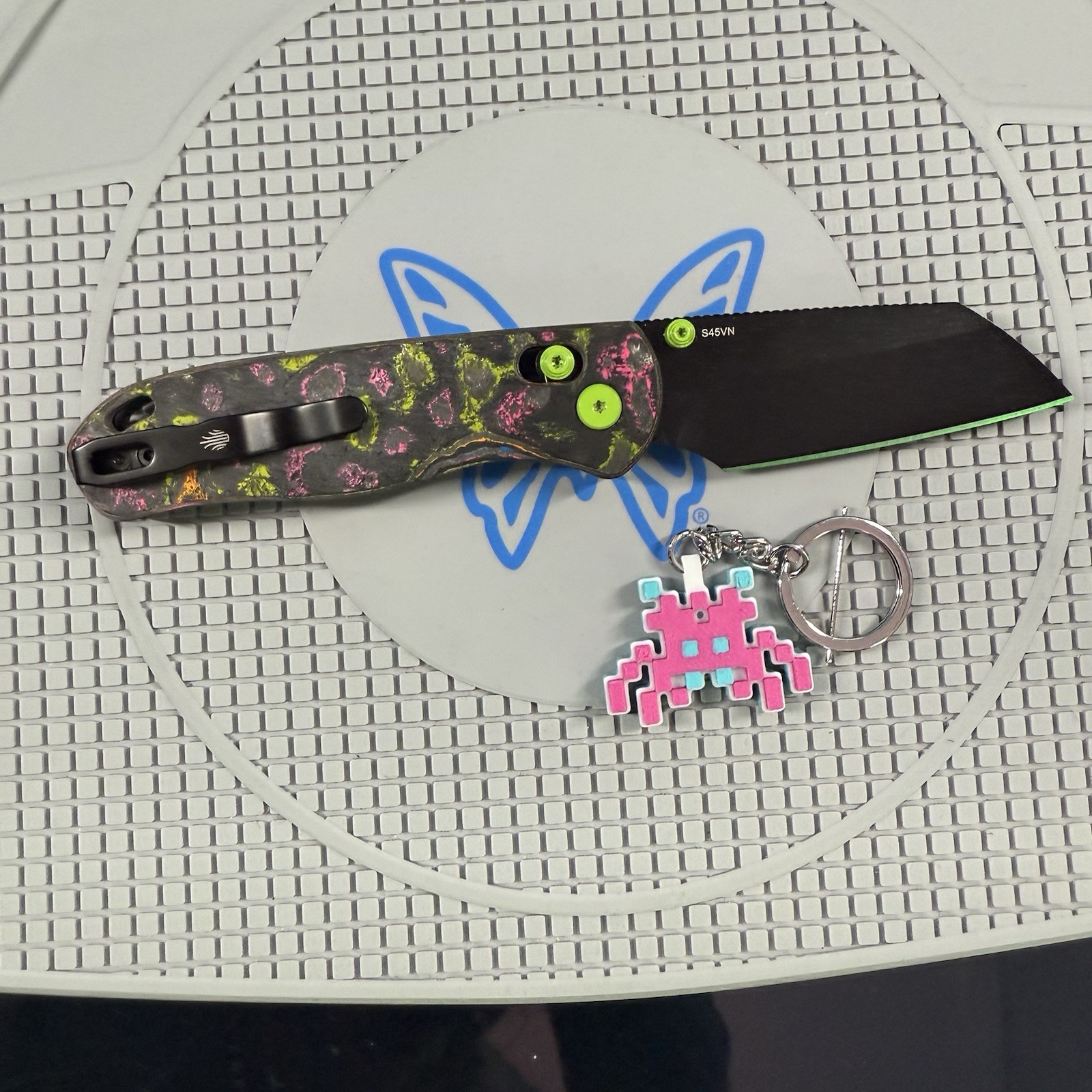 Kizer Drop Bear “Redacted” Blade City Exclusive 80’s Camo Carbon 1 Of 200 L.E
