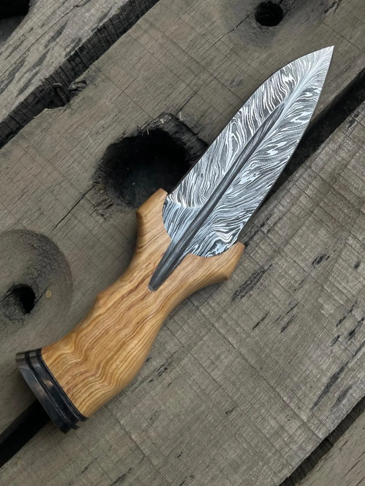 Damascus Steel Feather Knife: Hand Forged Hunting Knife with Sheath