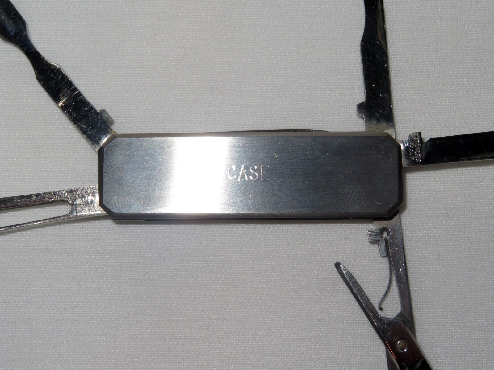 CASE IH Tractor Branded Barlow Advertising Pocket Knife / Tool