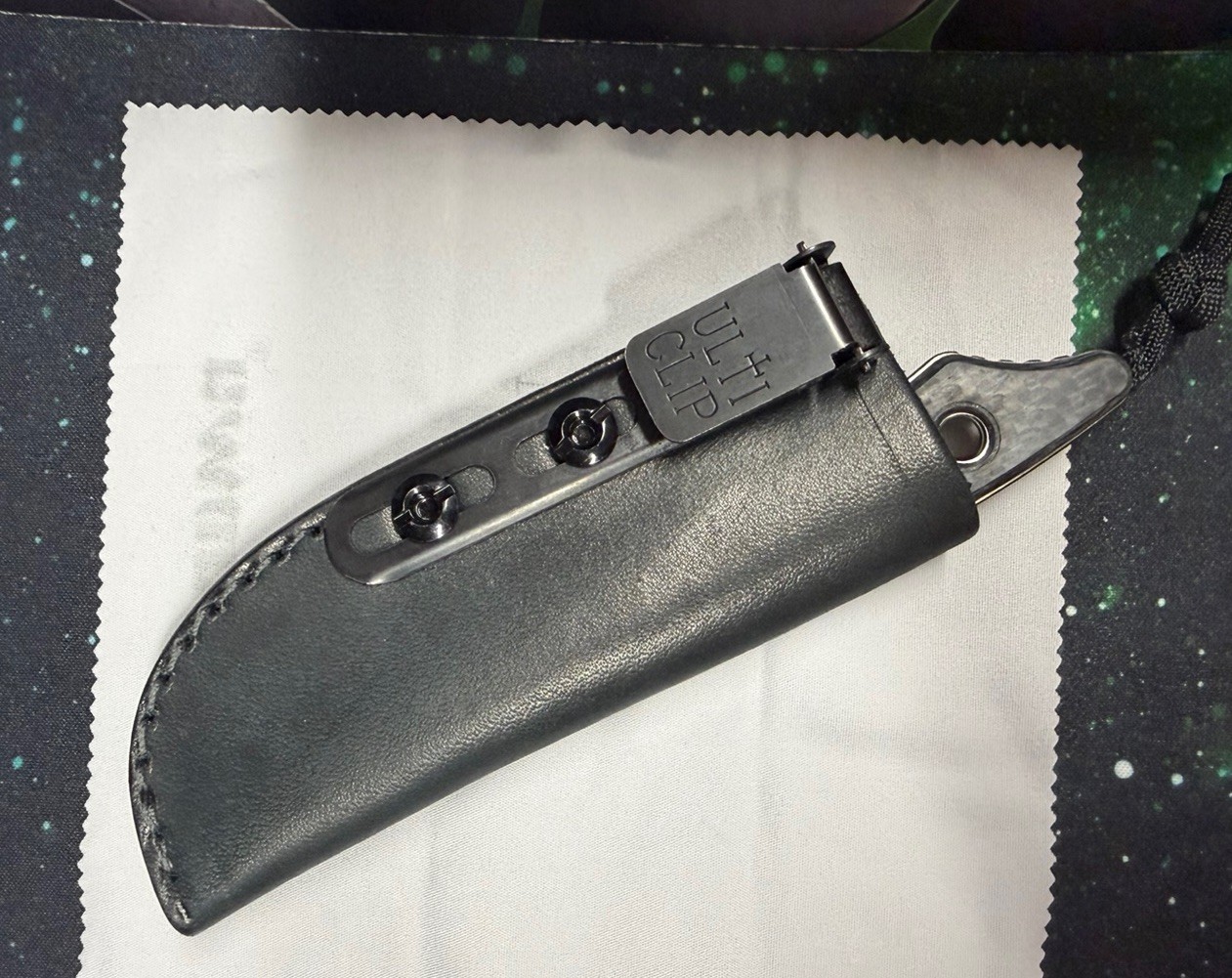 Heretic Knives Fixed Blade Kobold DLC Glow Carbon Fiber. New in box