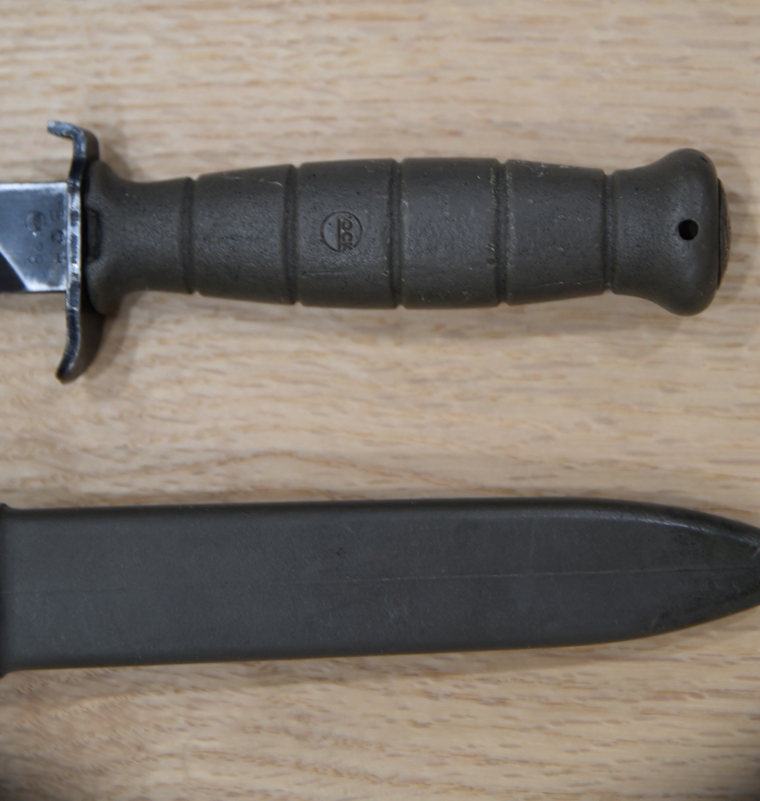 Austrian Army Bundesheer “B x H” Round Glock 78 Knife FM78 Vintage Generation 0