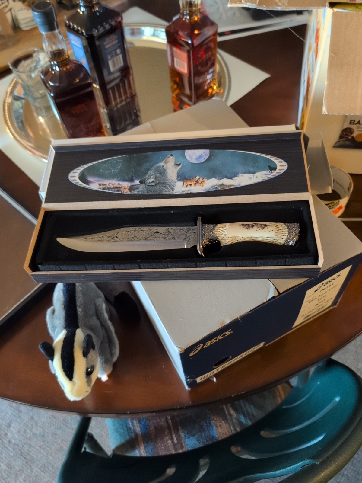 “Wolf” Decorative Wildlife Knife With Carved Resin Handle. 11” Overall. In Box.