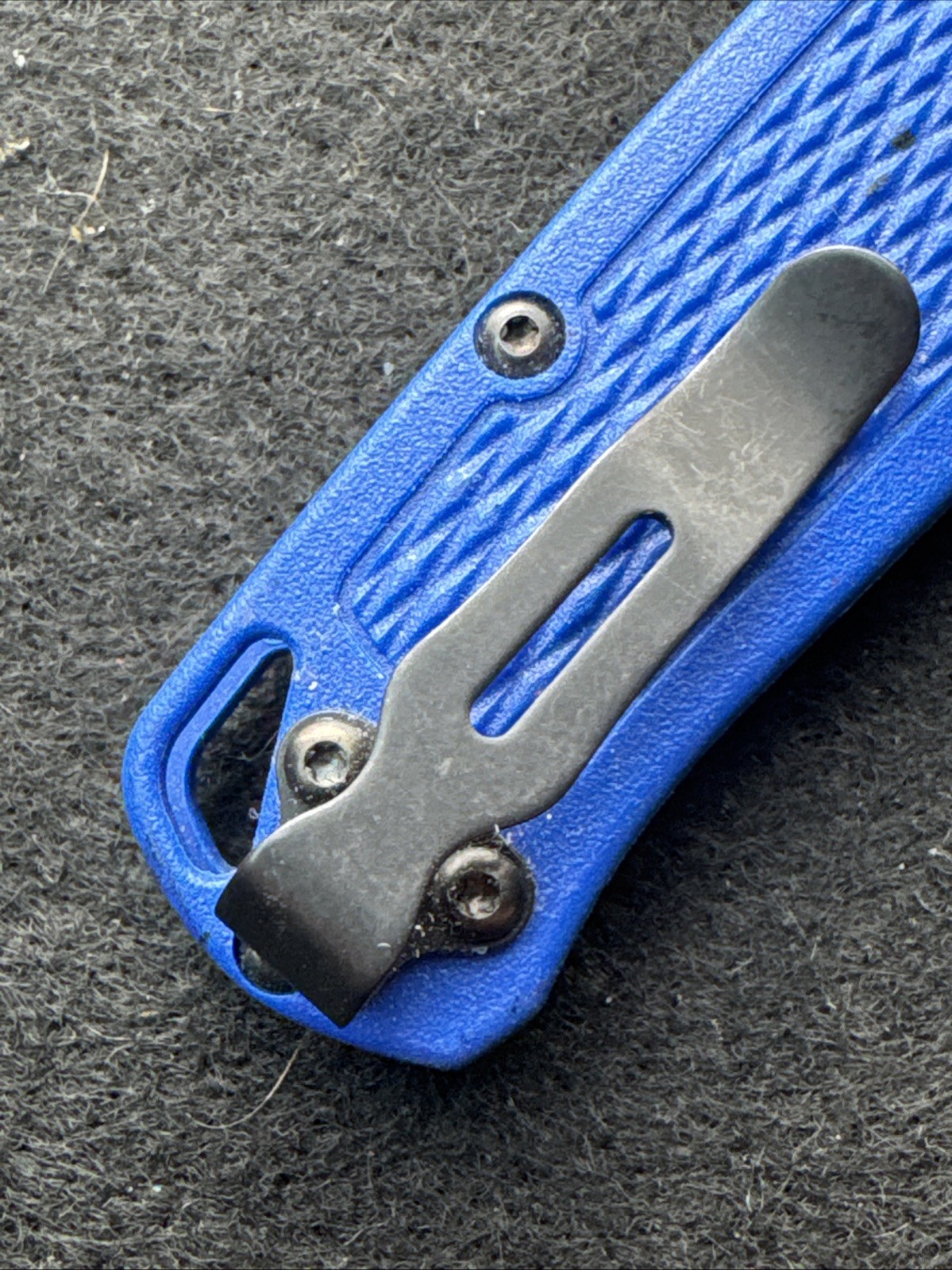 Benchmade Knives Bugout 535 Blue Grivory S30V Pocket Knife