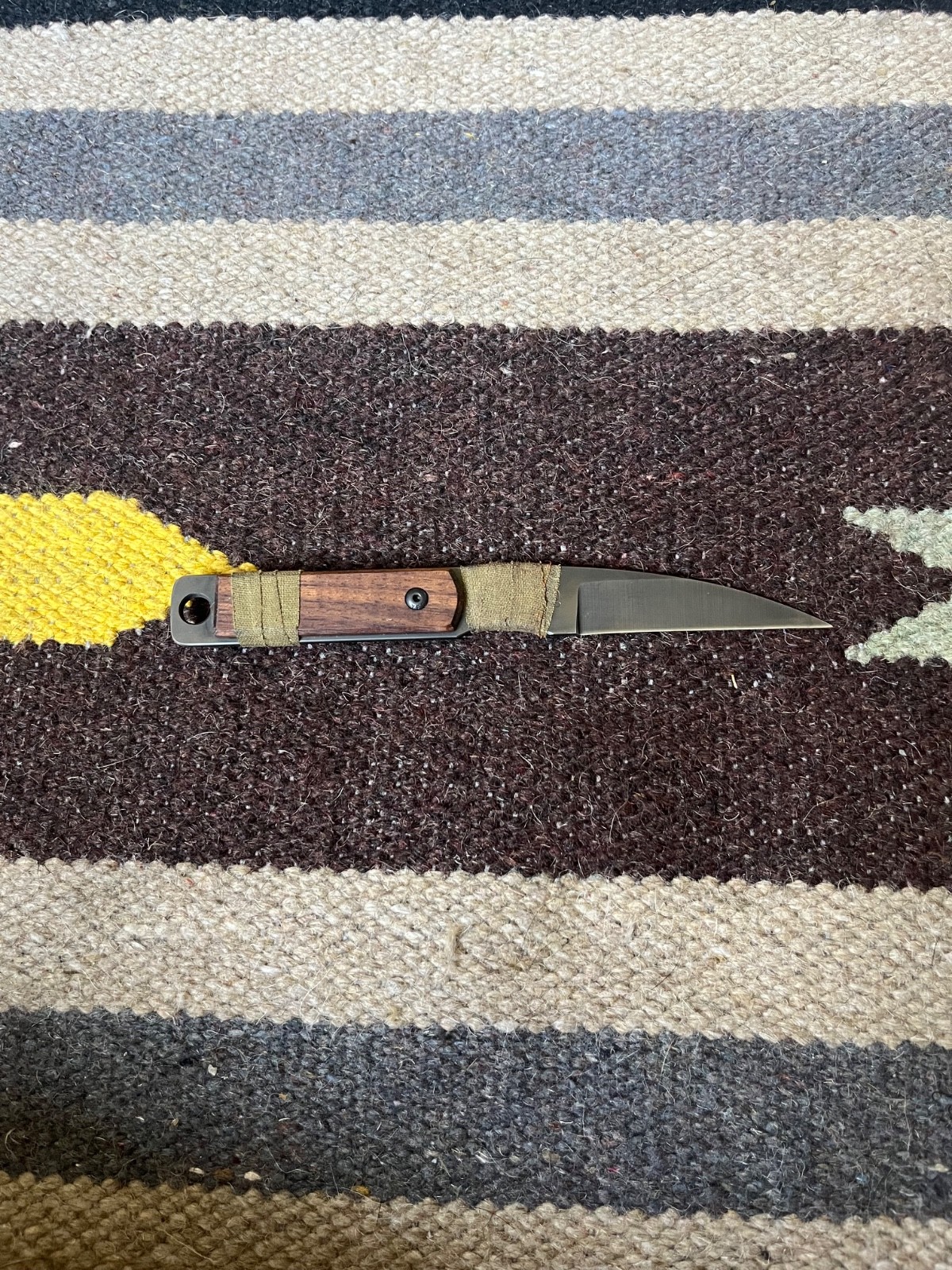Small edc fixed blade Wharncliffe blade leather sheath