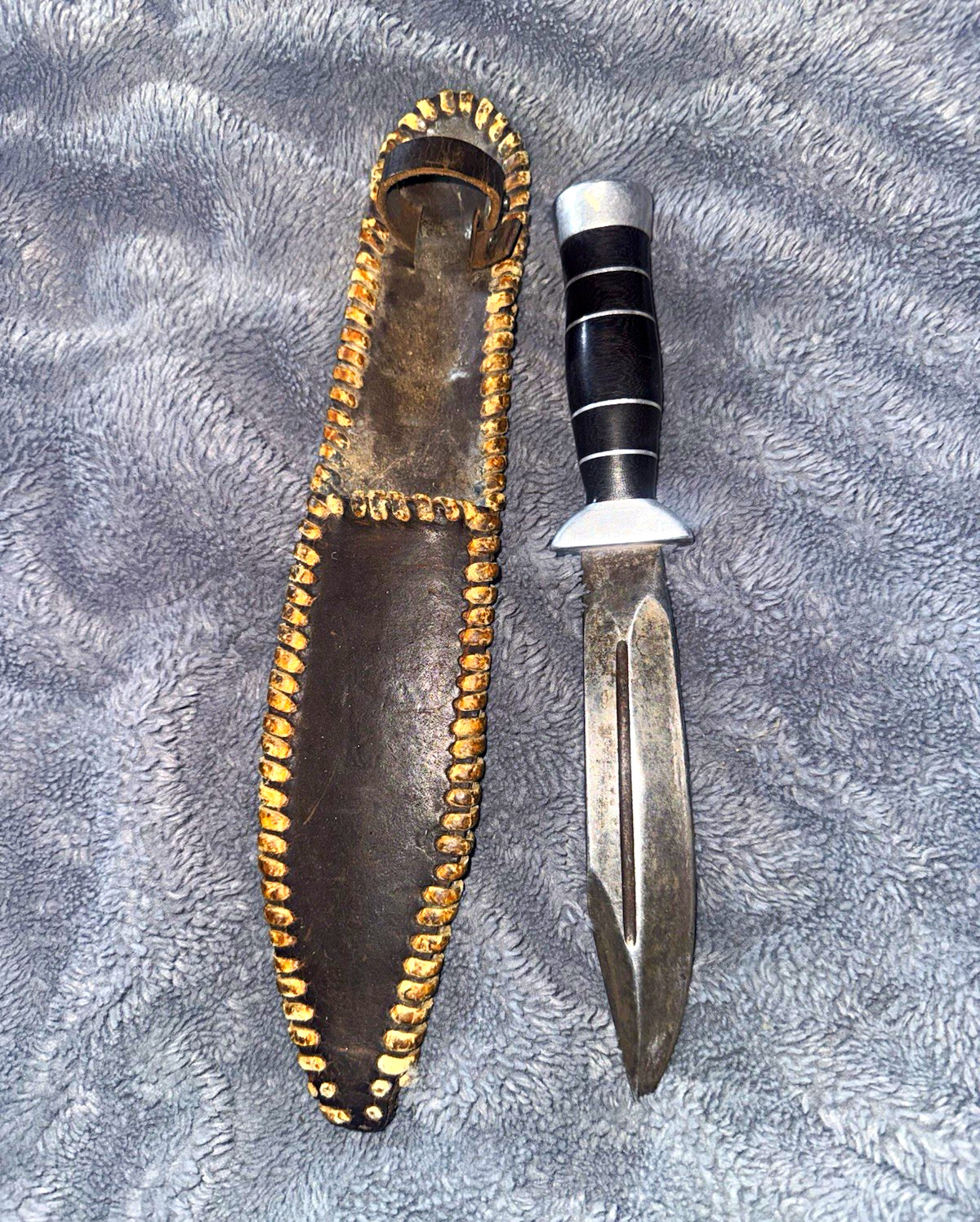 Vintage Original Hunting Fixed Blade Knife 3.5-4in Spear Point, Sheath