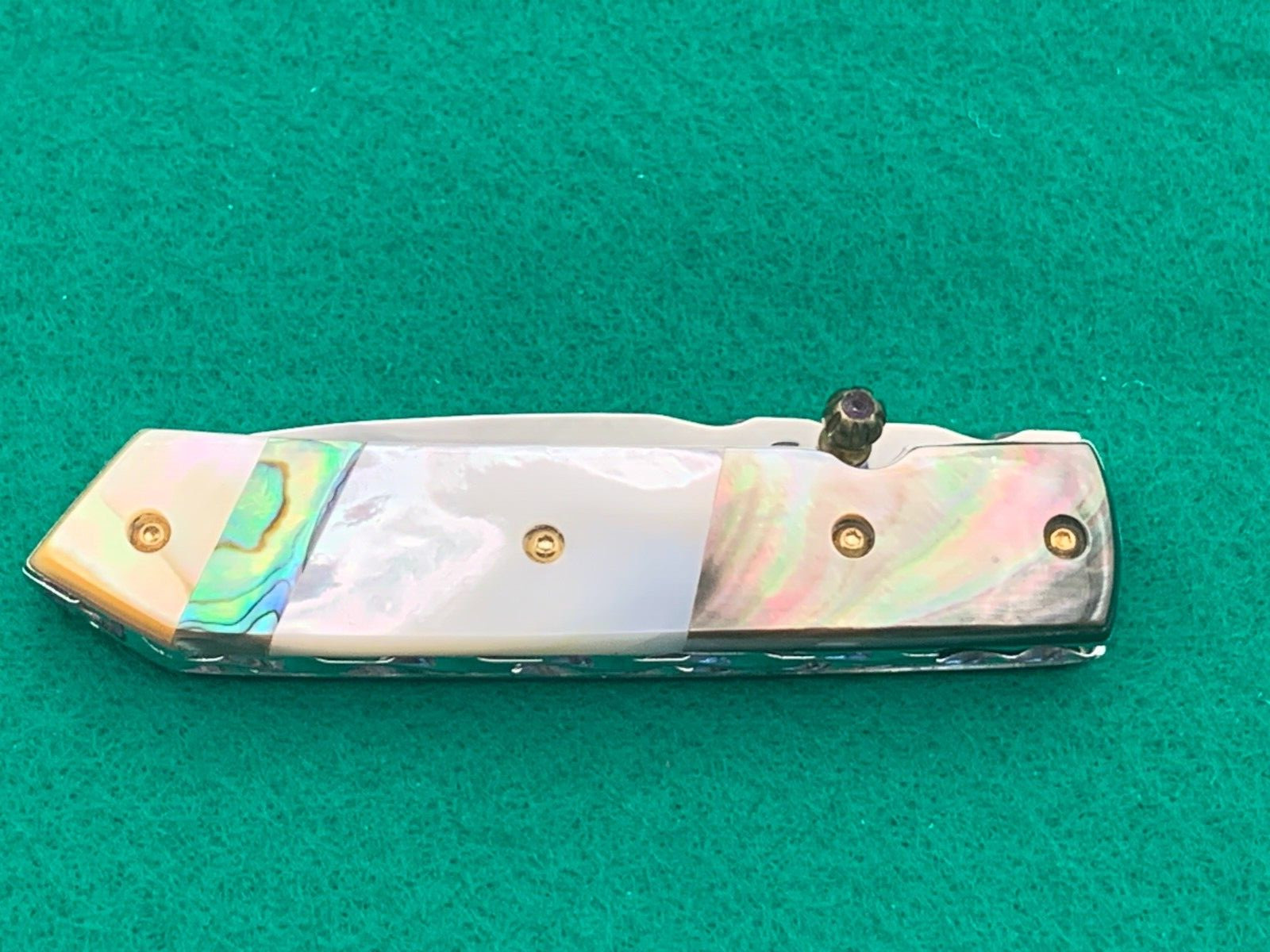 CUSTOM TAWEESAK KNIFE MOTHER OF PEARL / NONE BETTER MUSEUM QUALITY) w/CASE