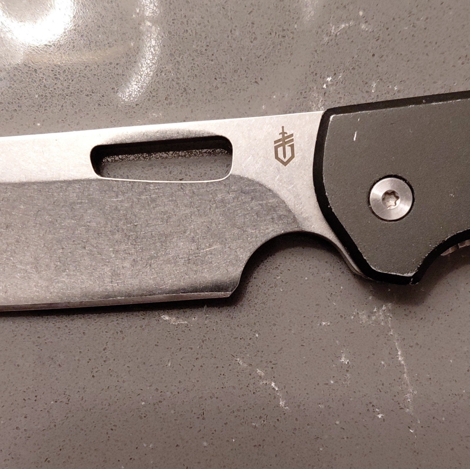 Gerber Flatiron Folding Pocketknife 2.76-4in Cleaver Plain Edge Frame Lock