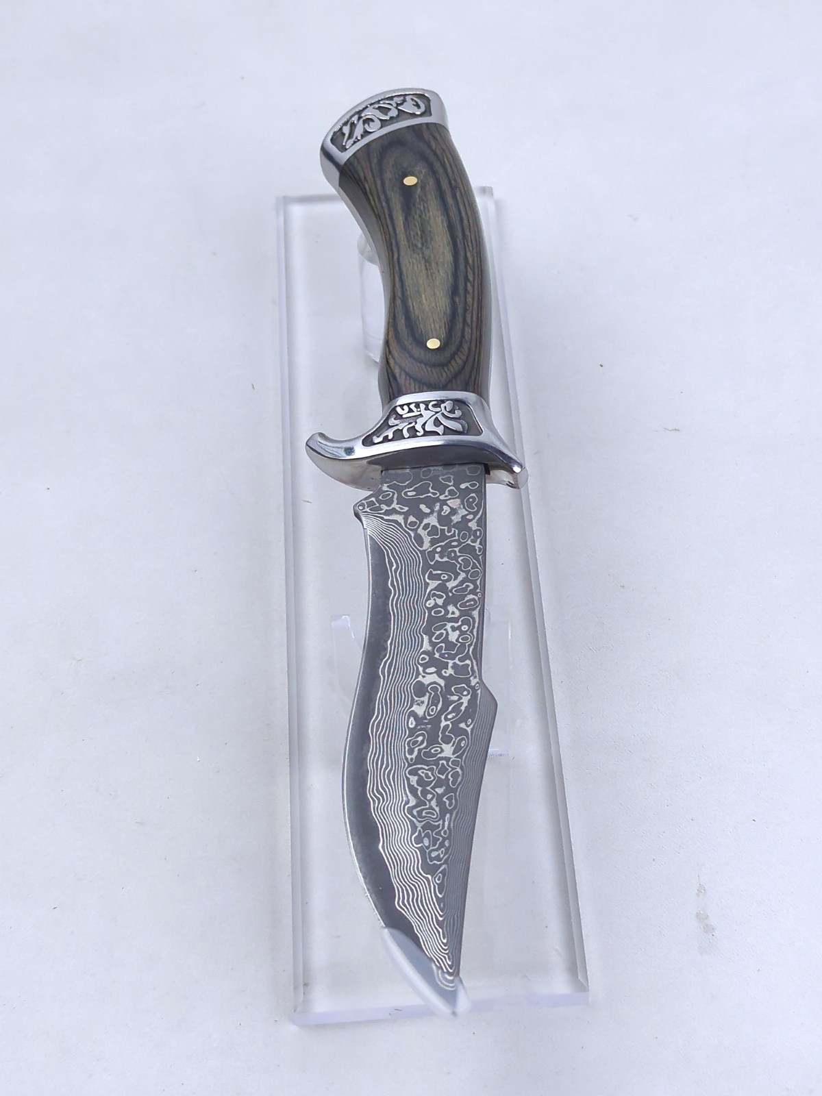 5.5-inch Hunting Knife w/ STAINLESS Laser-Etched DAMASCUS Blade & LEATHER Sheath